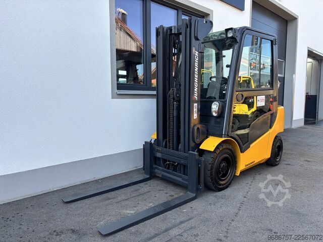 Targonca Jungheinrich TFG425