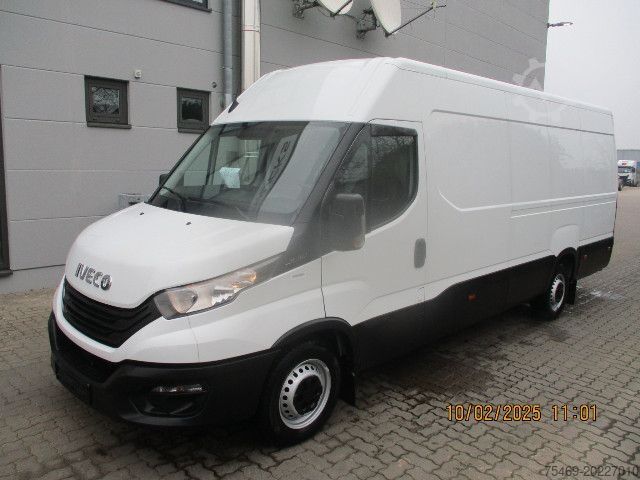 Yüksek tavanlı panelvan IVECO 35S16V