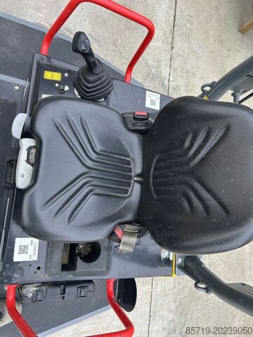 Camión volquete Wacker Neuson DW30 (8303)