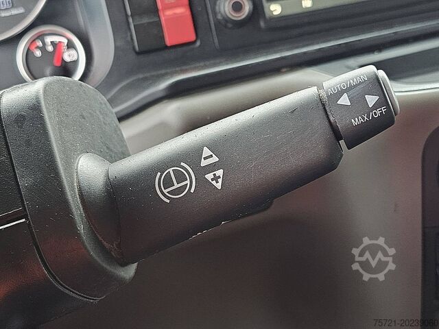 Standard-SZM MAN 18.500 TGX XLX RETARDER 2X TANK