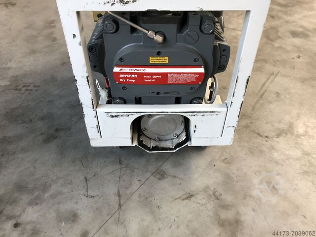 Vacuum pump EDWARDS QDP 40