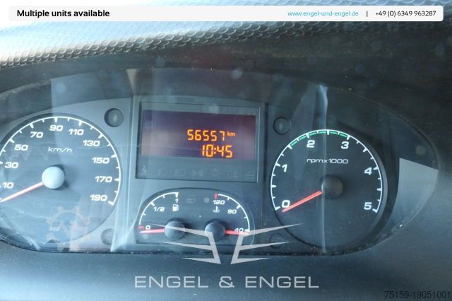 Furgon skrzyniowy iveco Daily 35 S11 C30C AUTOMATIK KAMERA Regale LUFT DURCHGANG EURO-5 CoC