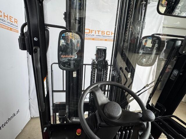 Elektrische vorkheftruck met 4 wielen EP EFL 303