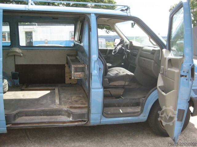 Minibus VW T4 2,5 TDI Flügeltüren Dachträger ex9-Sitzer TÜV