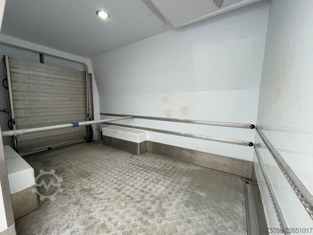 Chladírenská dodávka VW Crafter 35  Kerstner/ T-Schreiber/ Rampe/ Standk