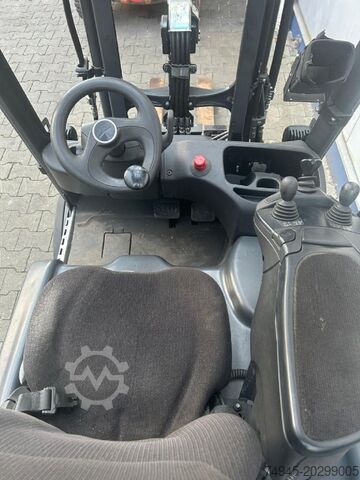 Stivuitor electric cu 4 roți Linde E20PL -02 EVO