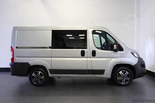 Lieferwagen Doppelkabine Peugeot Boxer 330 2.2 HDI Dubbel Cabine - Airco - Cruis...