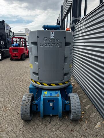 Leddelt teleskopisk arbejdsplatform Genie Z30/20N RJ Hoogwerker Knikarmhoogwerker (2010)