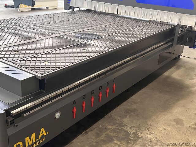 Bewerkingscentrum DMA Machinery