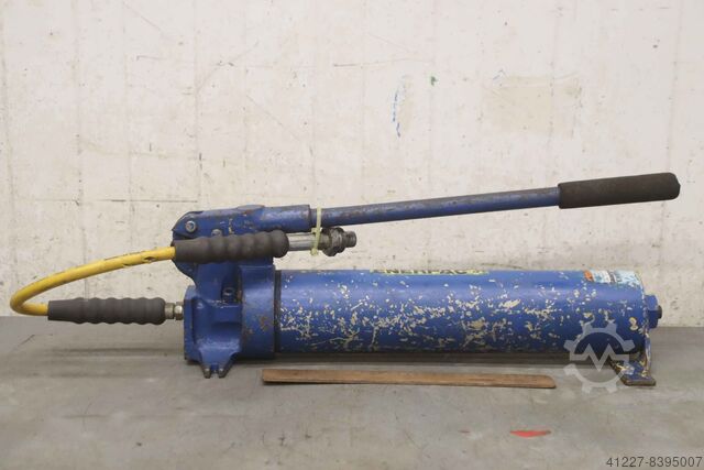 Handhydraulikpumpe Enerpac 700/180//H170 mm