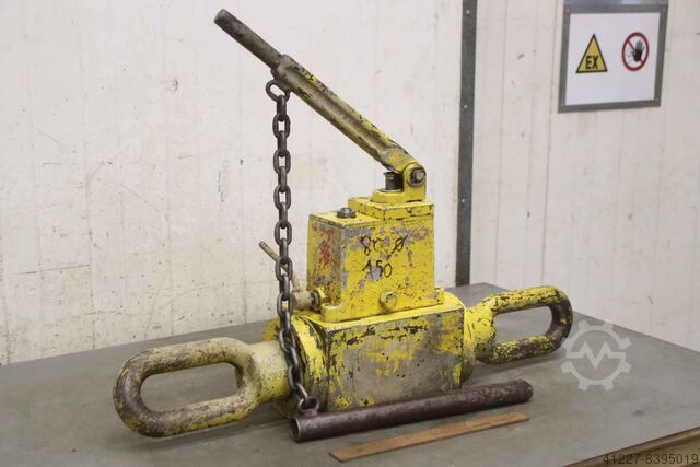 Hydraulische trekcilinder 50 t Enerpac Hub 150 mm