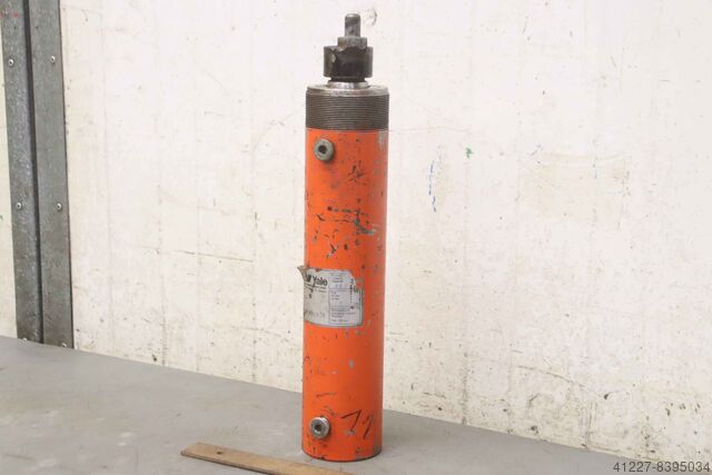 Hydraulic cylinder 700 bar Yale H-20/250 Hub 250 mm