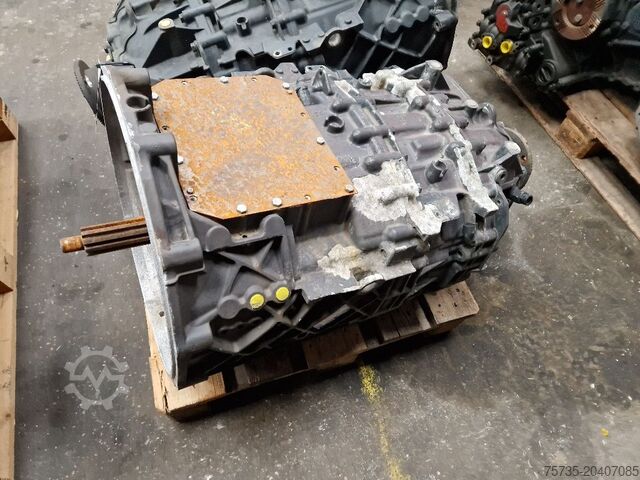 Caja de cambios ZF ASTRONIC 12AS2330 TD