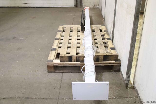 Högstrålearmatur med svängbar arm 3,8 m lichtline HighLux long 1200