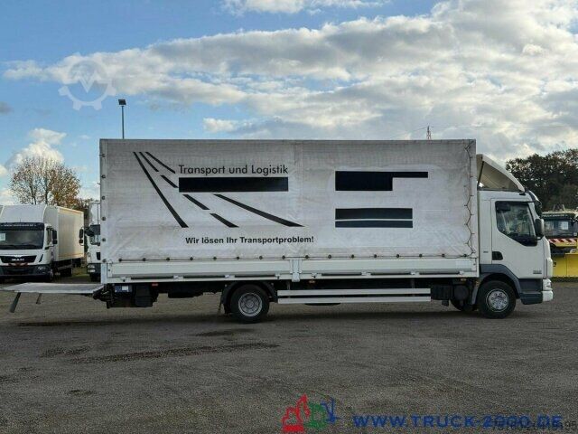 Platós teherautó ponyvával DAF LF220 Plane Spriegel Ladebordwand Dautel 1500 Kg