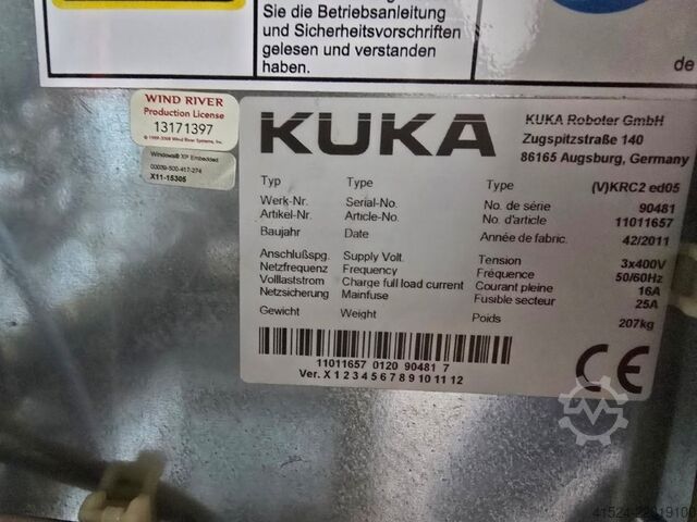 Robot industriale Robot Kuka KR16L6, neu lackiert