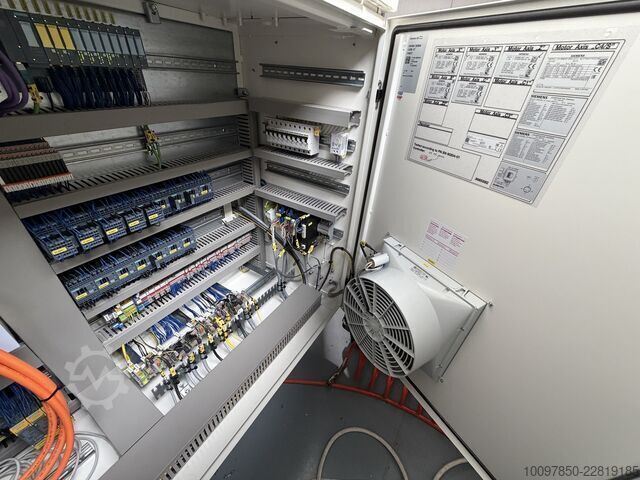Univerzální pětiosé frézovací centrum CMX 50 U DMG MORI CMX 50 U-Universal milling center 5 axis