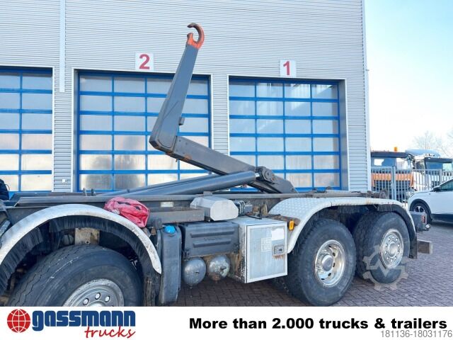 Haakarm vrachtwagen Volvo FM 460 8x2-6, Lenk-/Liftachse, Kran HMF 2020-K4,