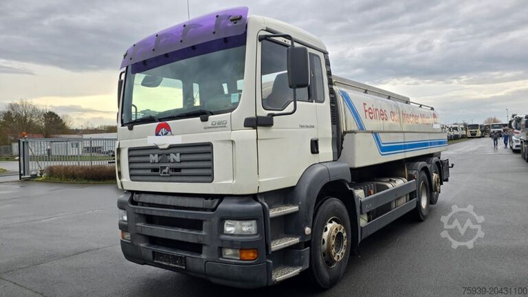 Tartálykocsi MAN TGA 26.350 6x2  Schwarte Doppelmessanlage