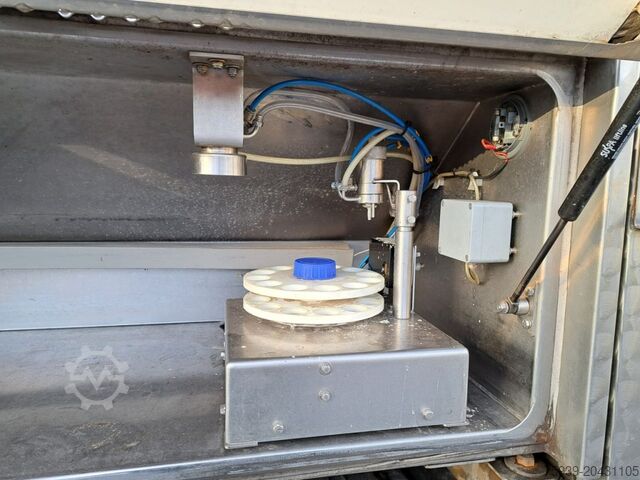 Cisterciski kamion MAN TGS 26.440 (6x2)