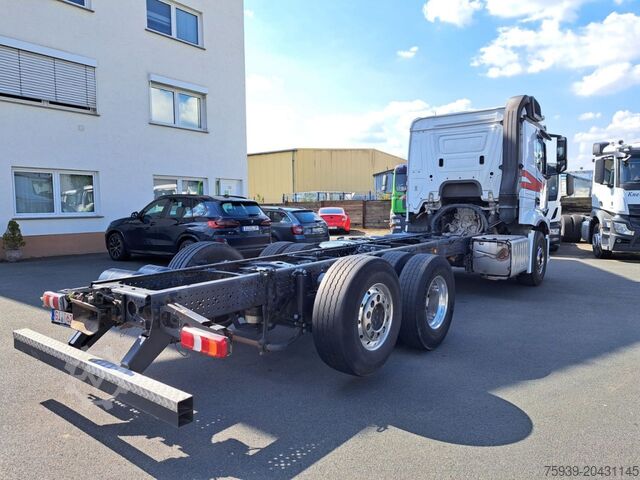 Vrachtwagenchassis Mercedes Benz 2553 Actros 6x2