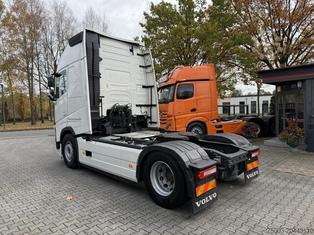 Tractor estándar Volvo FH 500 Globetrotter XL