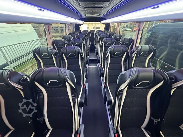 Kleinbus IVECO Daily 35 Sitze Touristik Dachklima Kühlschrank