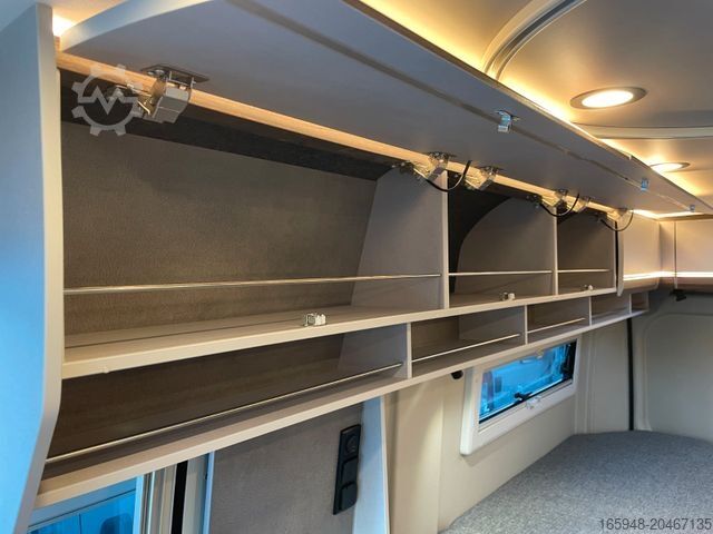 Kamper PÖSSL Summit Shine 600 R L*180Ps Automatik