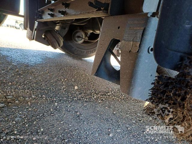 Otevřený návěs s plachtou Schmitz Cargobull Curtainsider Mega Getränke