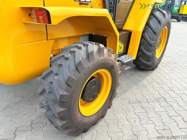 Empilhadeira para terrenos acidentados JCB 940 / TRIPLEX 4500 / FREE-LIFT NEW TIRES