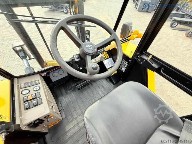 Empilhadeira para terrenos acidentados JCB 940 / TRIPLEX 4500 / FREE-LIFT NEW TIRES