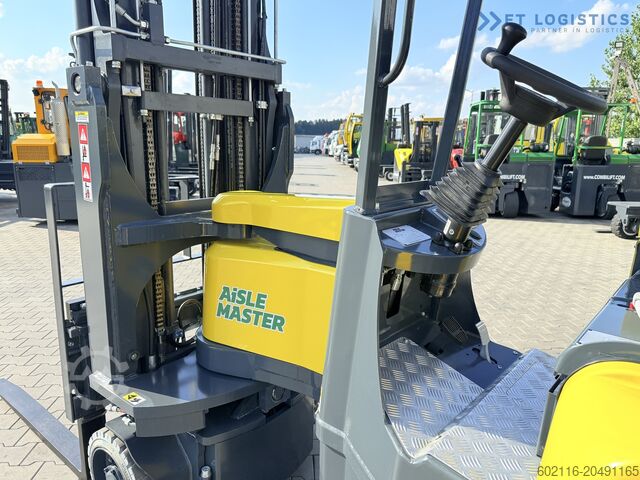 Vierrad-Gabelstapler Combilift AISLE MASTER TRIPLEX 8500 FREE LIFT TOP1