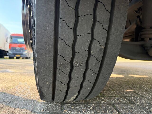 βαλίτσα DAF LF 4X2 2022 BRINKS + BAR KLEP  173.942 km