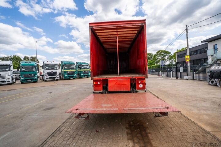 Presenning DAF LF 55.180 +DHOLLANDIA 2.5T.