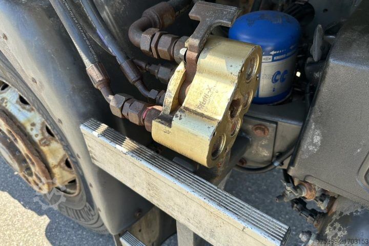 Özel amaçlı kamyon Renault Midlum 300 4x4 Winterdienst / Swiss-Vehicle