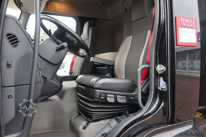 Valise Renault D240 Bak met deuren + Klep 2.000 kg. Automaat. ...