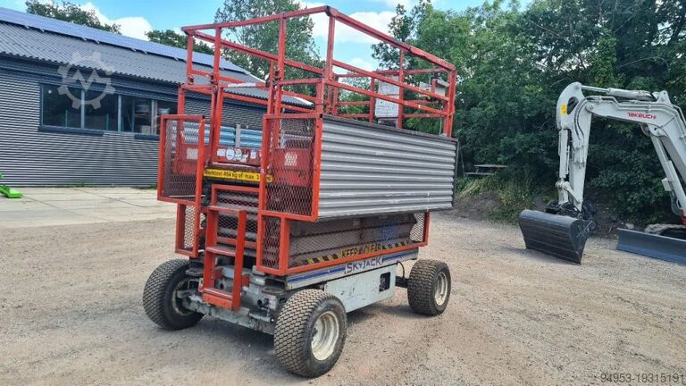 Schaarlift Skyjack 6832