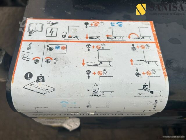 Transportín con maleta Mercedes-Benz Atego 818/918/inklusive Koffer/Hubschwinge