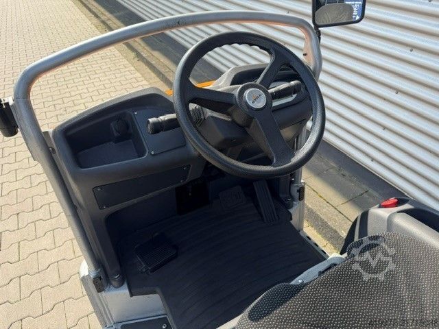 Schlepper Still LTX70