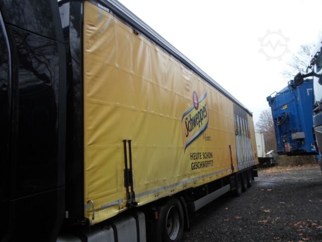 Trator de grande volume SCANIA S 500/Low Deck mit Aufliegen Getränke