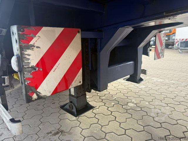 Nízkoložný návěs  Wiese 3-Achs Stufen Sattel mit Auffahrrampe 25T