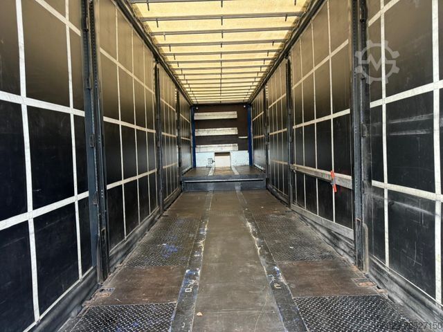 Nízkoložný návěs  Wiese 3-Achs Stufen Sattel mit Auffahrrampe 25T