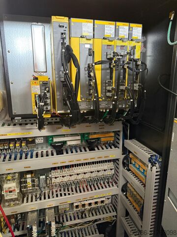 Strung CNC SMEC PL240LM