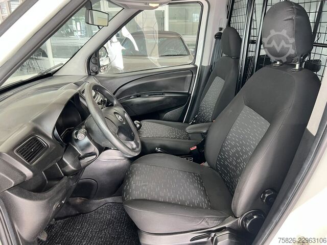 Furgão de painéis OPEL Combo D L2*Maxi*2.Hand*PDC*TÜV28/6*