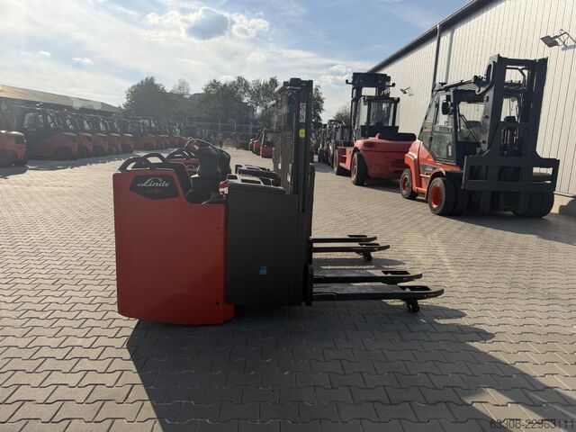 Empilhador manual Linde D10 FP