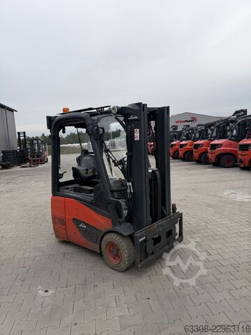 Empilhador eléctrico de 3 rodas Linde E16C-02