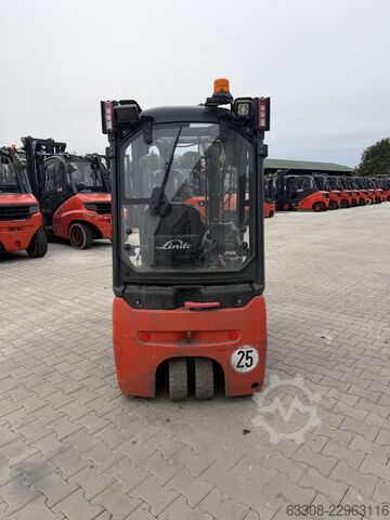 Empilhador eléctrico de 3 rodas Linde E16C-02