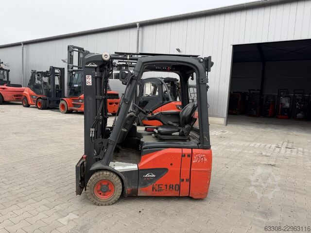 Empilhador eléctrico de 3 rodas Linde E16C-02