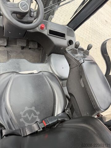 Empilhador eléctrico de 3 rodas Linde E14-02