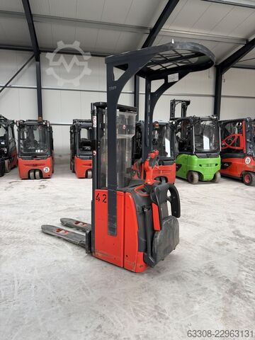 Empilhador manual Linde E14 AP